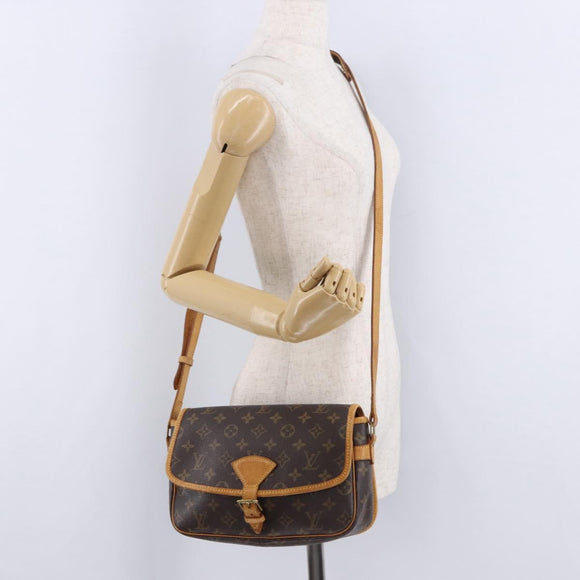 LOUIS VUITTON Monogram Sologne Shoulder Bag M42250 LV Auth ka5833A