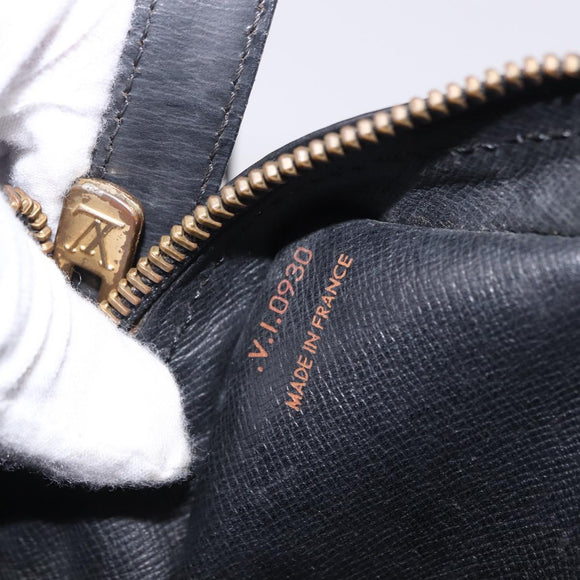 LOUIS VUITTON Epi Jeune Fille MM Shoulder Bag Black M52152 LV Auth ka5925