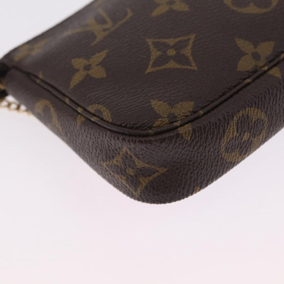 LOUIS VUITTON Ski Bear Mini Pochette Accessoires Pouch M67769 LV Auth ka6379M