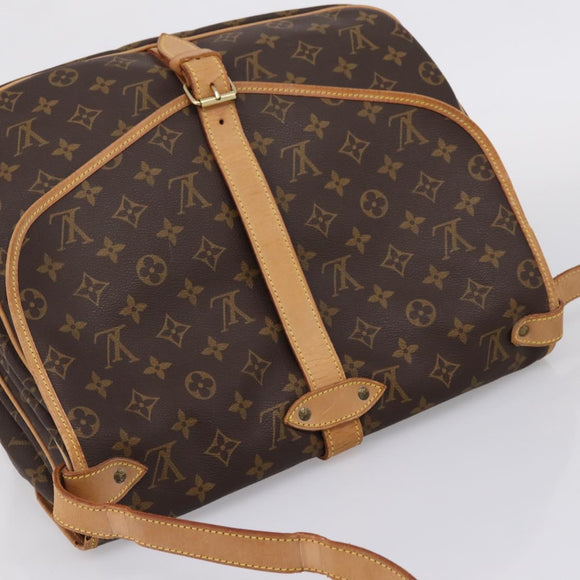 LOUIS VUITTON Monogram Saumur 35 Shoulder Bag M42254 LV Auth ka6664
