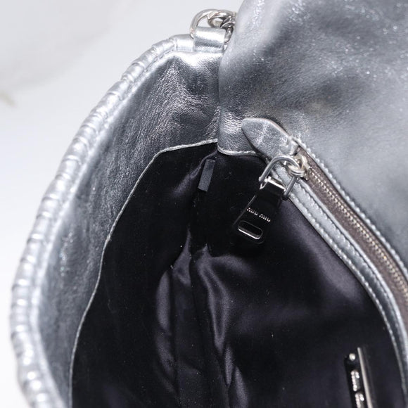 Miu Miu Matelasse Shoulder Bag Leather Silver Auth ka6801V