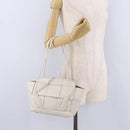 Bottega Veneta MAXI INTRECCIATO Arco Mini Hand Bag Leather White Auth ka7101A-27