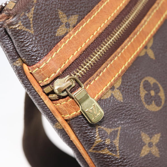 LOUIS VUITTON Monogram Pochette Bosphore Shoulder Bag M40044 LV Auth ka7121