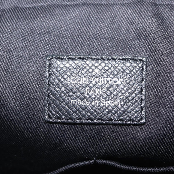 LOUIS VUITTON Taiga Alex Messenger Bag Black Noir M30260 LV Auth ka7133A