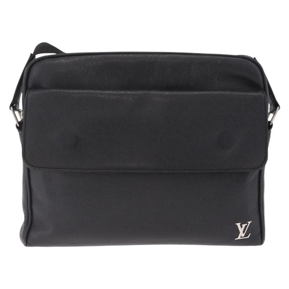 LOUIS VUITTON Taiga Alex Messenger Bag Black Noir M30260 LV Auth ka7133A