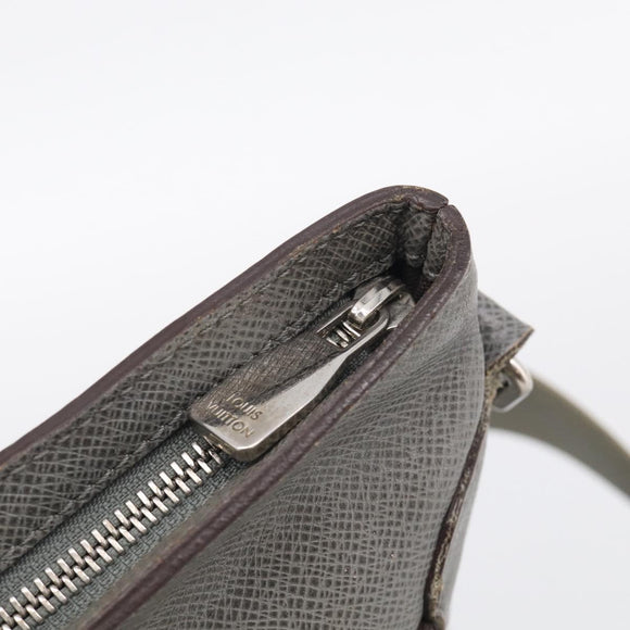 LOUIS VUITTON Taiga Sasha Shoulder Bag Gray Glacier M32630 LV Auth ka7212