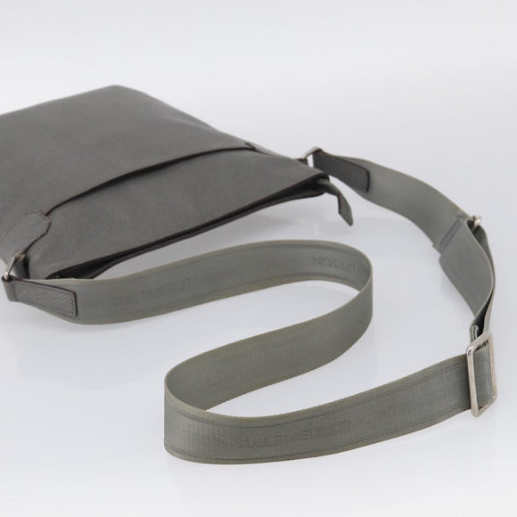 LOUIS VUITTON Taiga Sasha Shoulder Bag Gray Glacier M32630 LV Auth ka7212