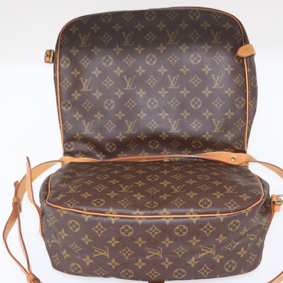 LOUIS VUITTON Monogram Saumur 35 Shoulder Bag M42254 LV Auth ka812