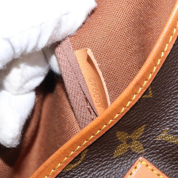 LOUIS VUITTON Monogram Saumur 35 Shoulder Bag M42254 LV Auth ka812