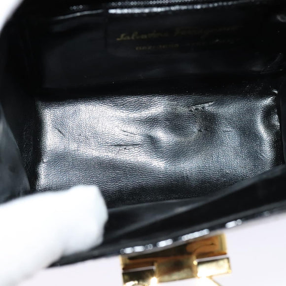 Salvatore Ferragamo Gancini Shoulder Bag Enamel Black Gold Auth KD105