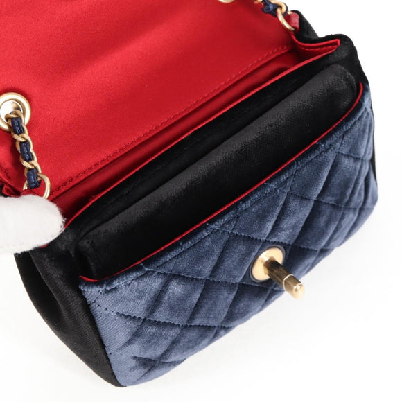 CHANEL Matelasse Camellia Chain Shoulder Bag Velor Red CC Auth KD378SM