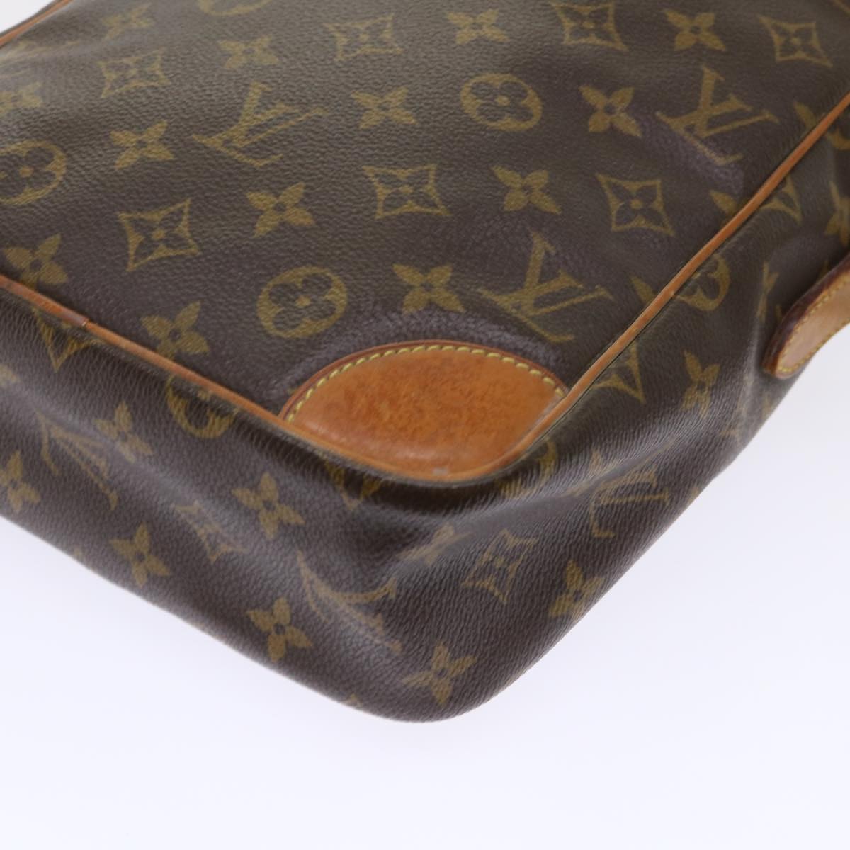 LOUIS VUITTON Monogram Danube MM Shoulder Bag M45264 LV Auth ki3267