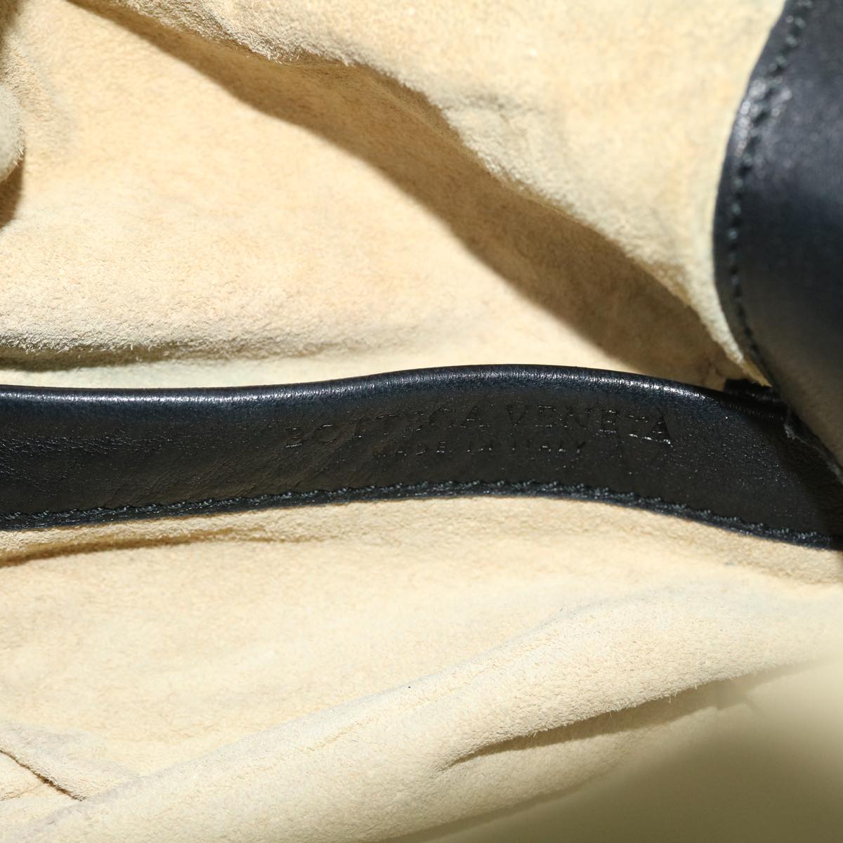 BOTTEGA VENETA INTRECCIATO Shoulder Bag Leather Black Auth ki3312