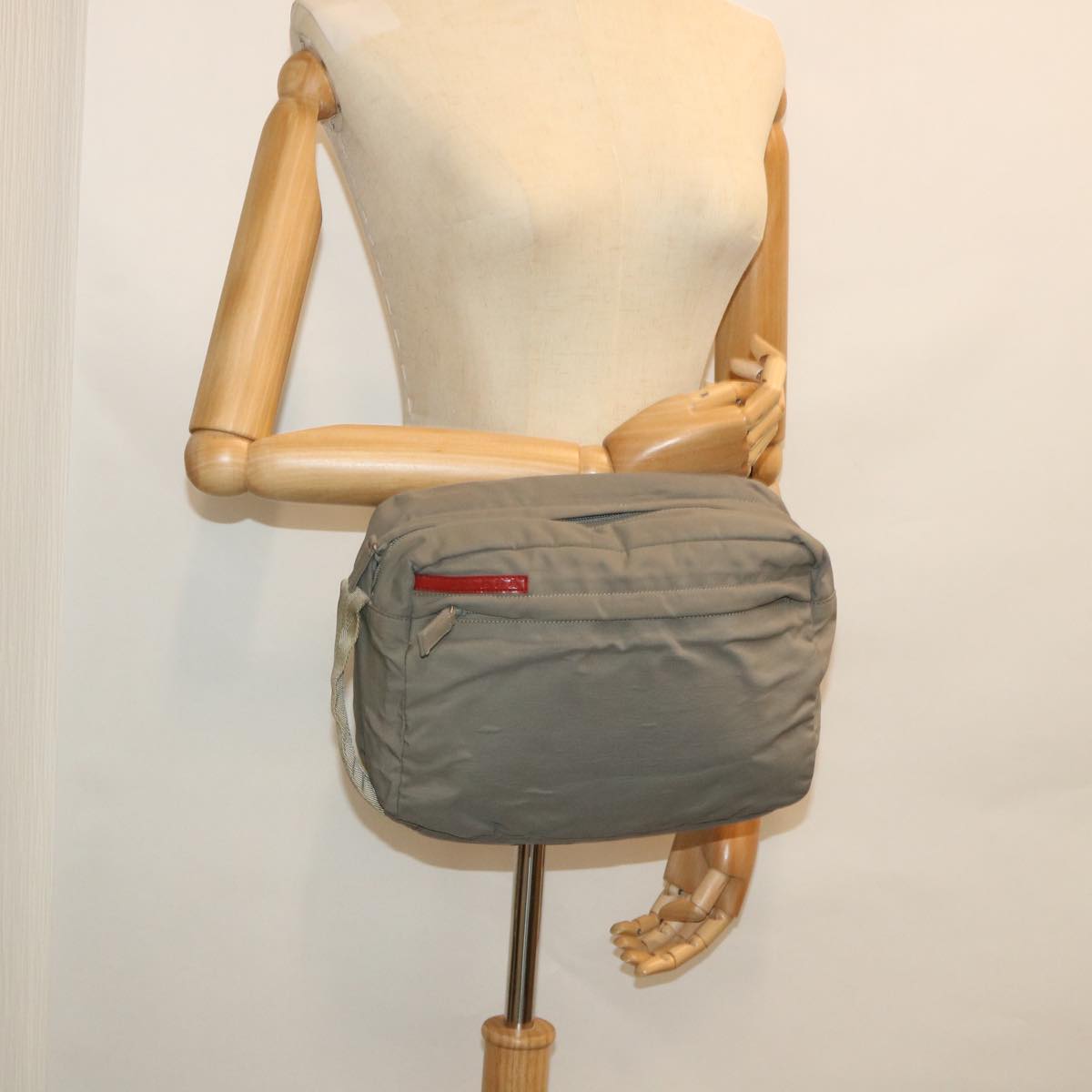 PRADA Waist bag Nylon Gray Auth ki3532