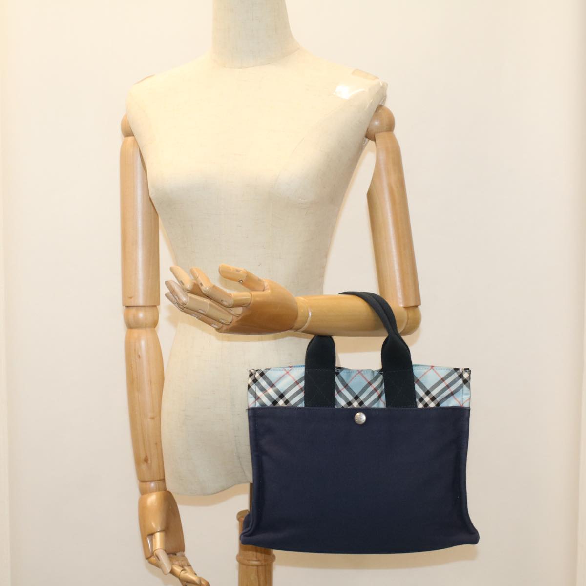 BURBERRY Nova Check Blue Label Hand Bag Canvas Navy Blue Auth ki3555