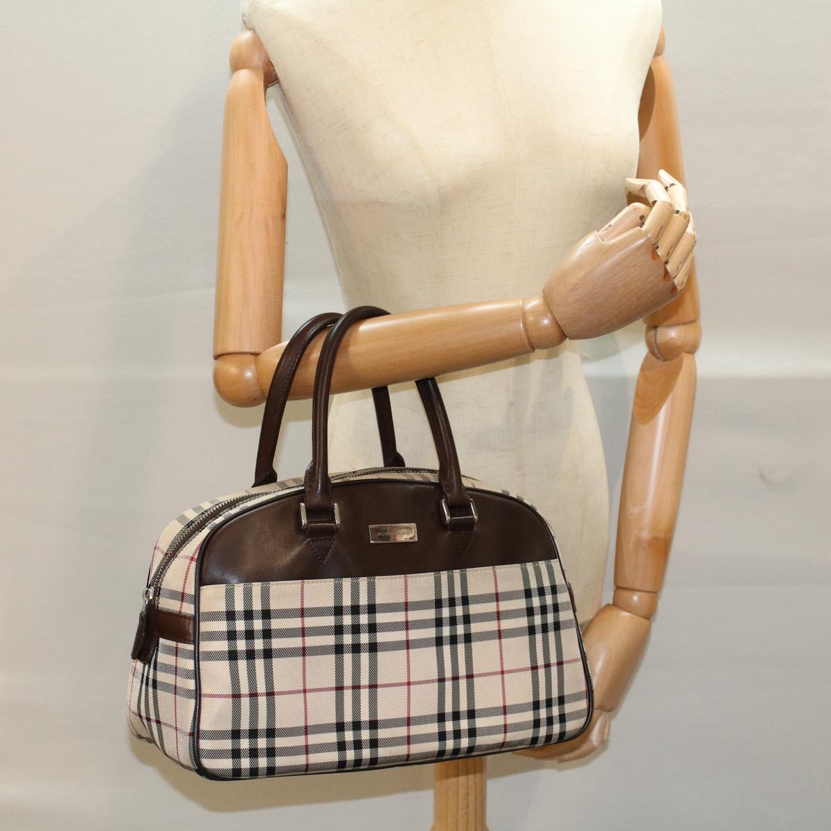 BURBERRY Nova Check Hand Bag Nylon Canvas Beige Auth ki3575