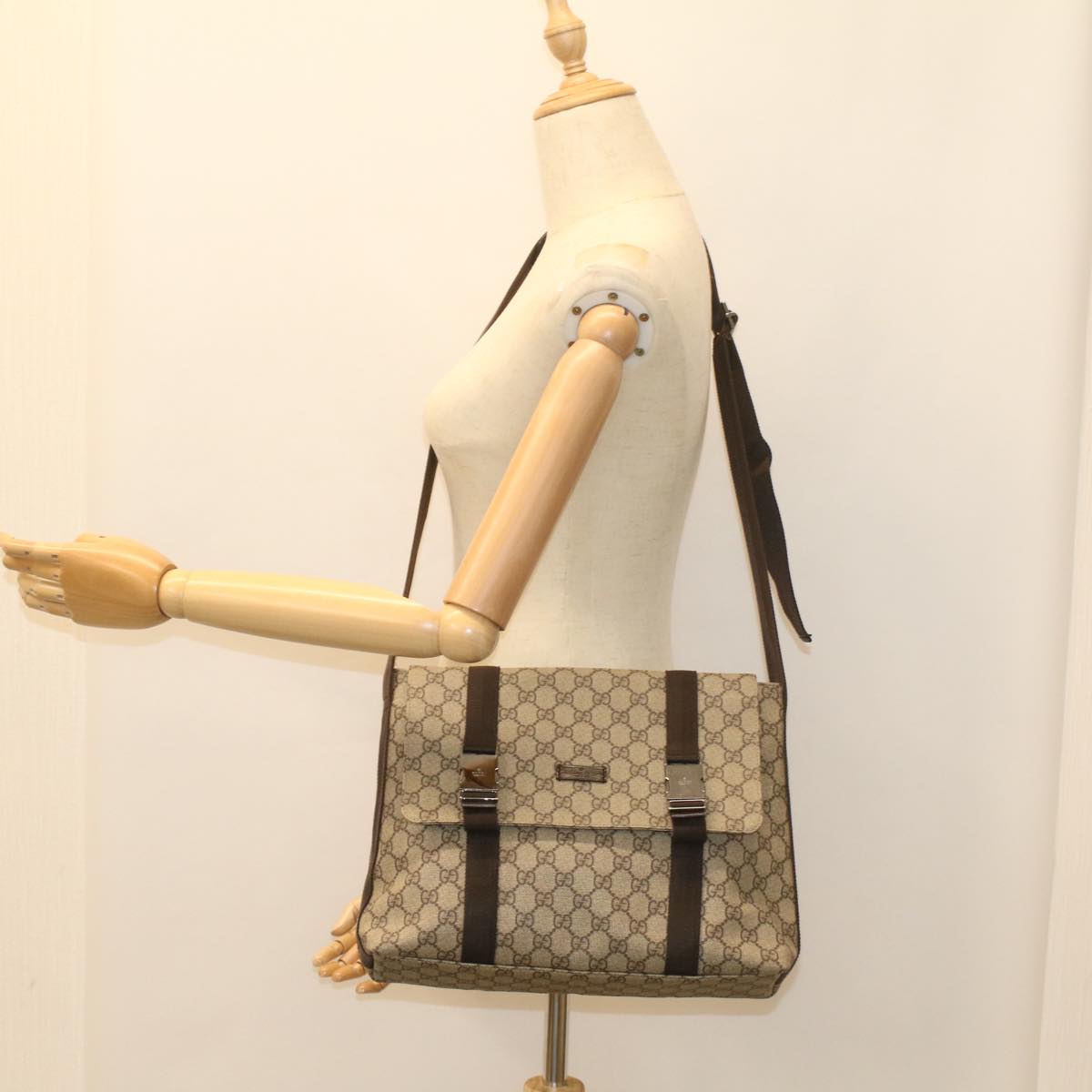 GUCCI GG Supreme Shoulder Bag PVC Leather Beige 122373 Auth ki3613