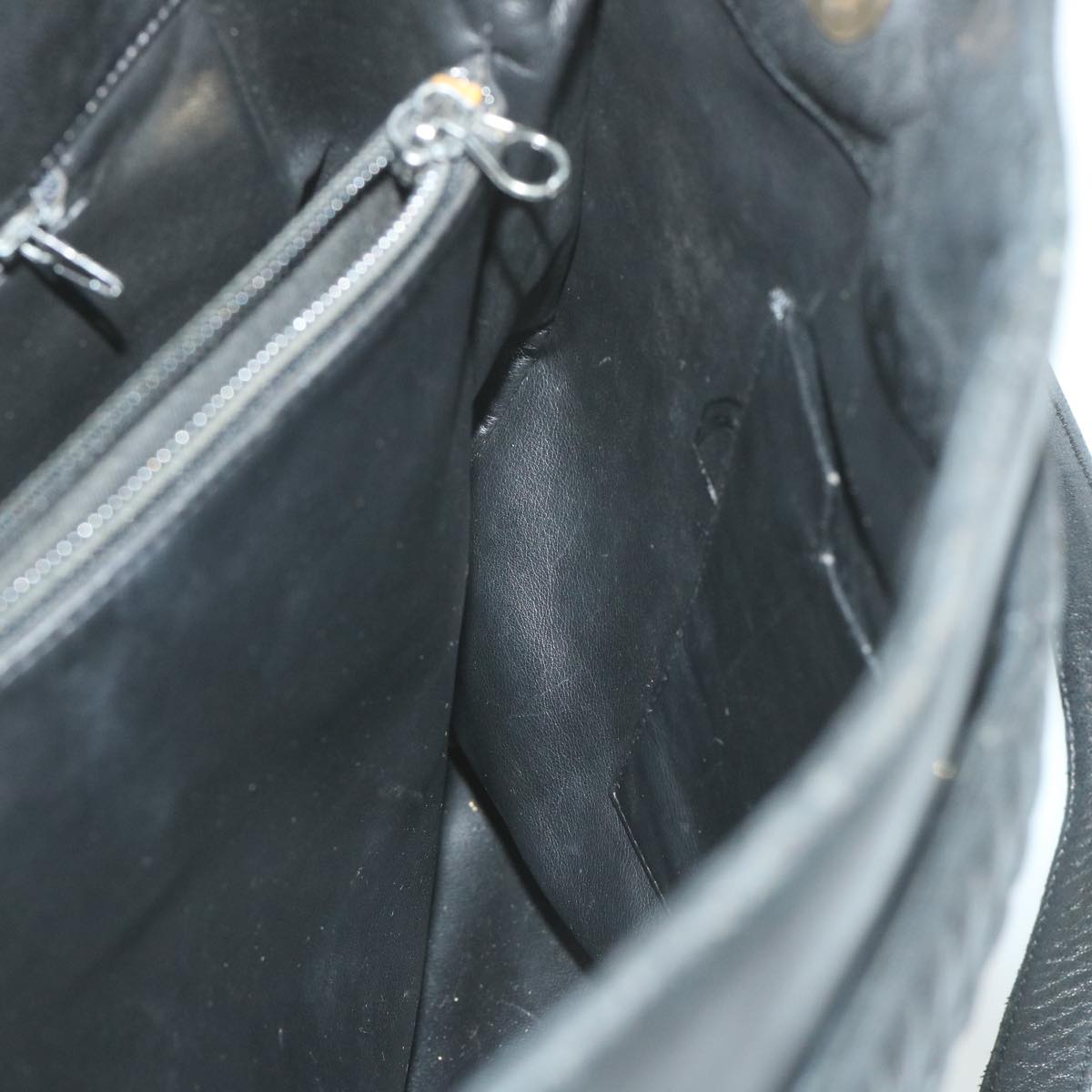 BALLY Matelasse Shoulder Bag Leather Black Auth ki3695