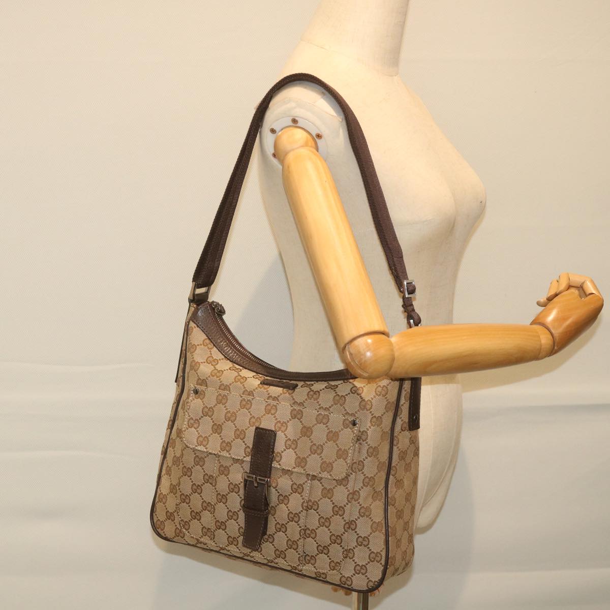 GUCCI GG Canvas Shoulder Bag Beige 114272 Auth ki3726