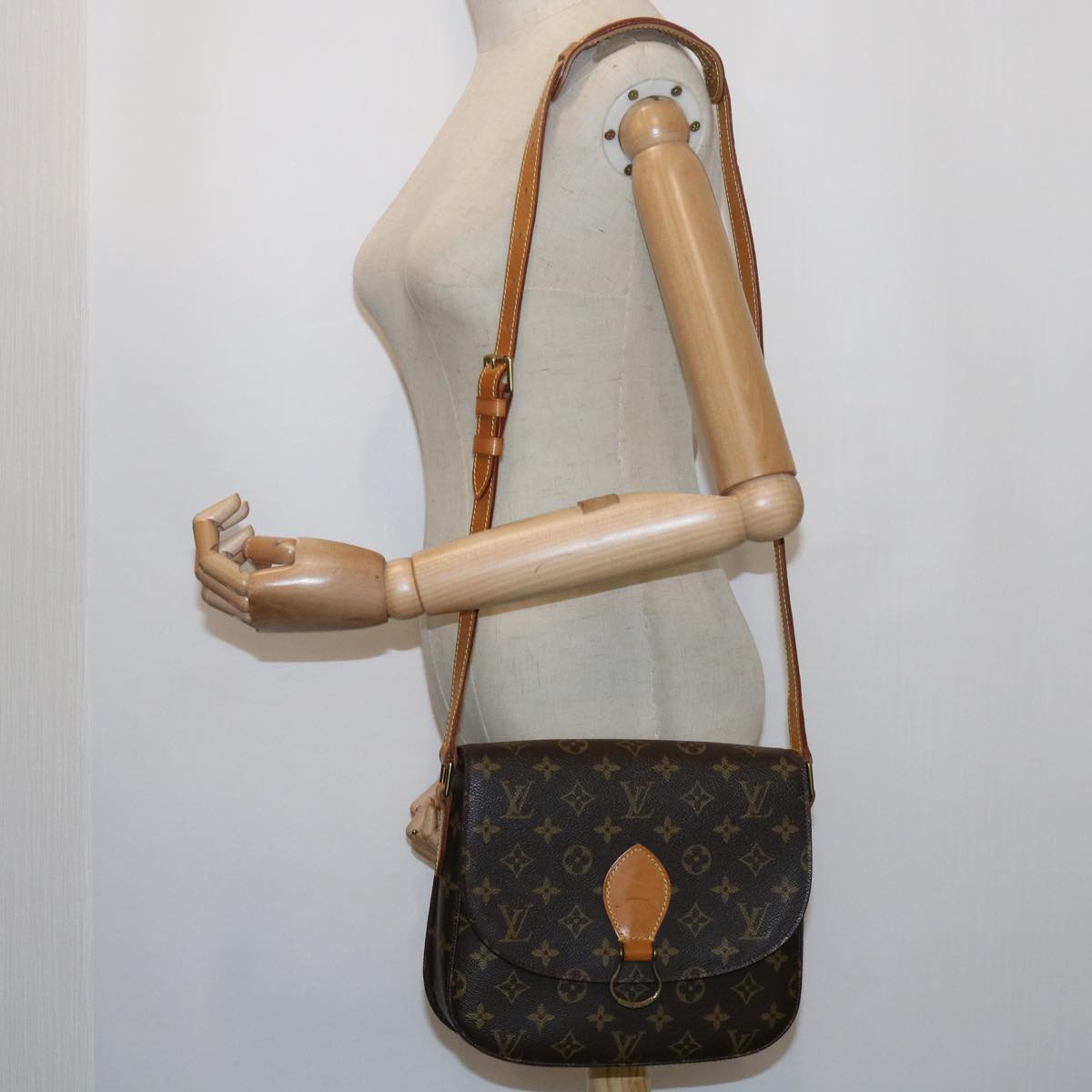 LOUIS VUITTON Monogram Saint Cloud GM Shoulder Bag M51242 LV Auth ki3936