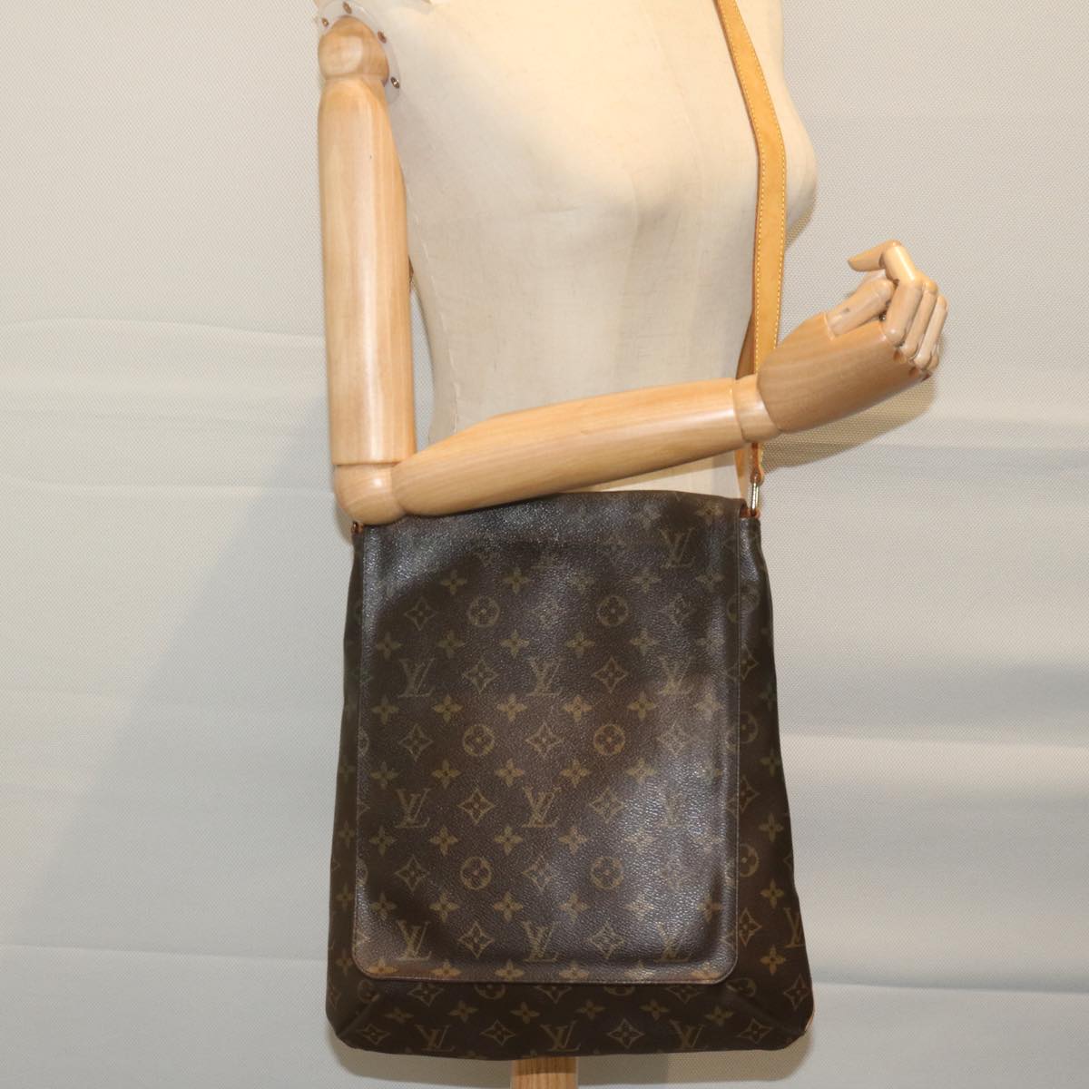 LOUIS VUITTON Monogram Musette Shoulder Bag M51256 LV Auth ki4005