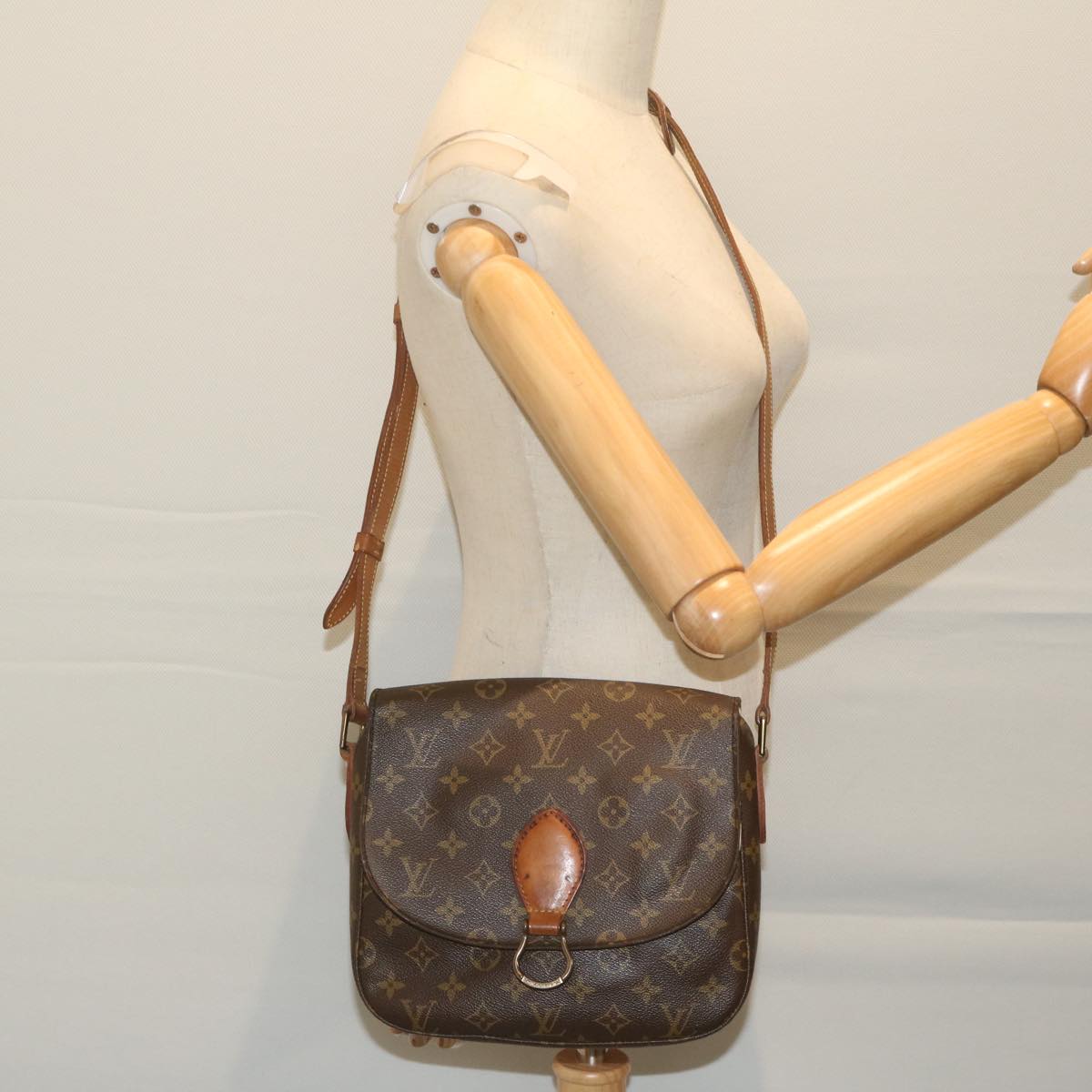 LOUIS VUITTON Monogram Saint Cloud GM Shoulder Bag M51242 LV Auth ki4022