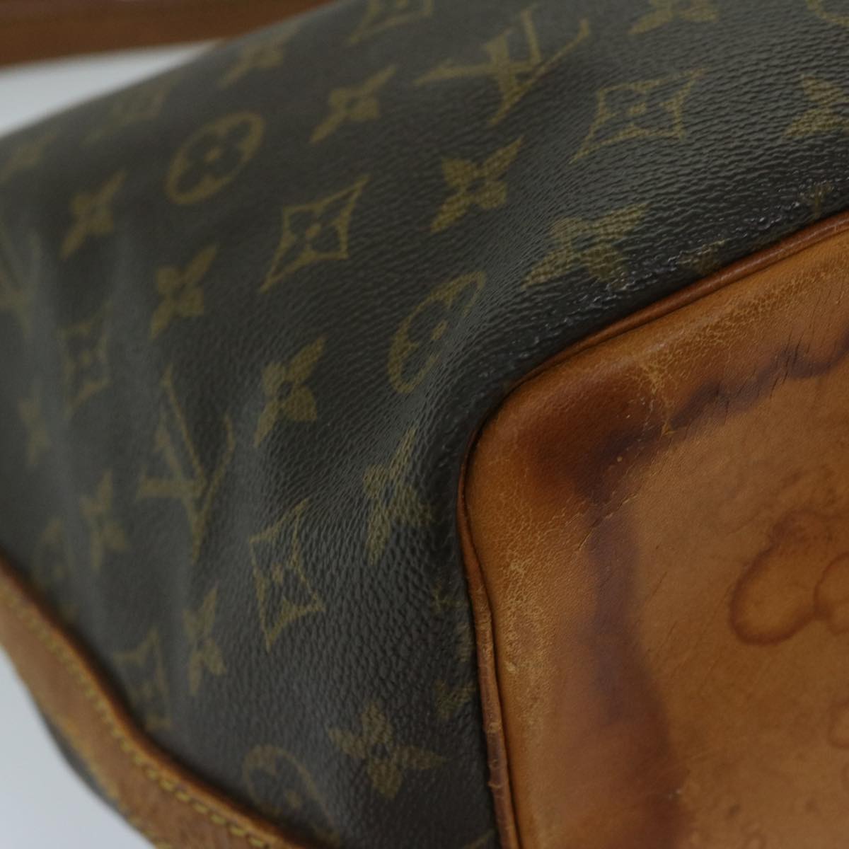 LOUIS VUITTON Monogram Petit Noe Shoulder Bag M42226 LV Auth ki4143