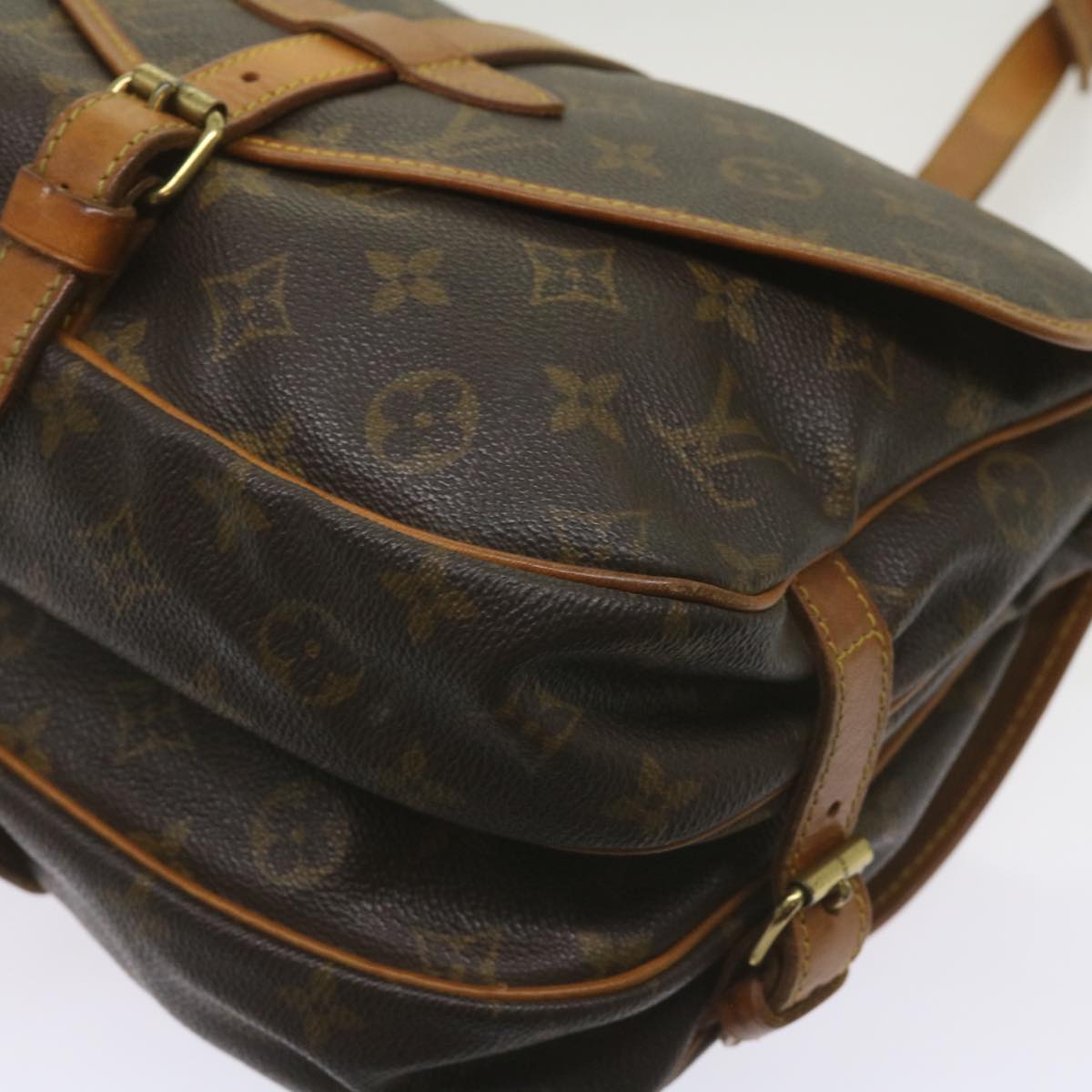 LOUIS VUITTON Monogram Saumur 30 Shoulder Bag M42256 LV Auth ki4158