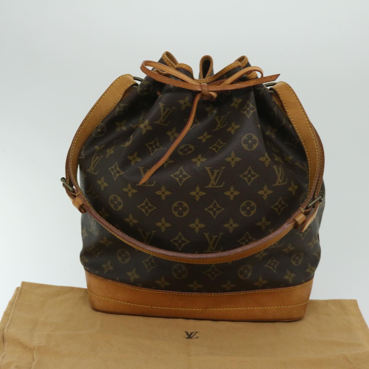 LOUIS VUITTON Monogram Noe Shoulder Bag M42224 LV Auth ki4184