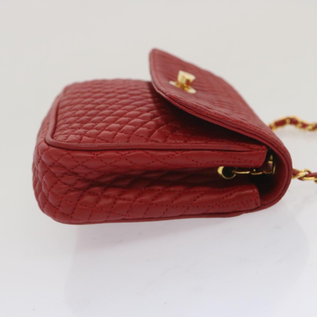 BALLY Matelasse Chain Shoulder Bag Leather Red Auth ki4189