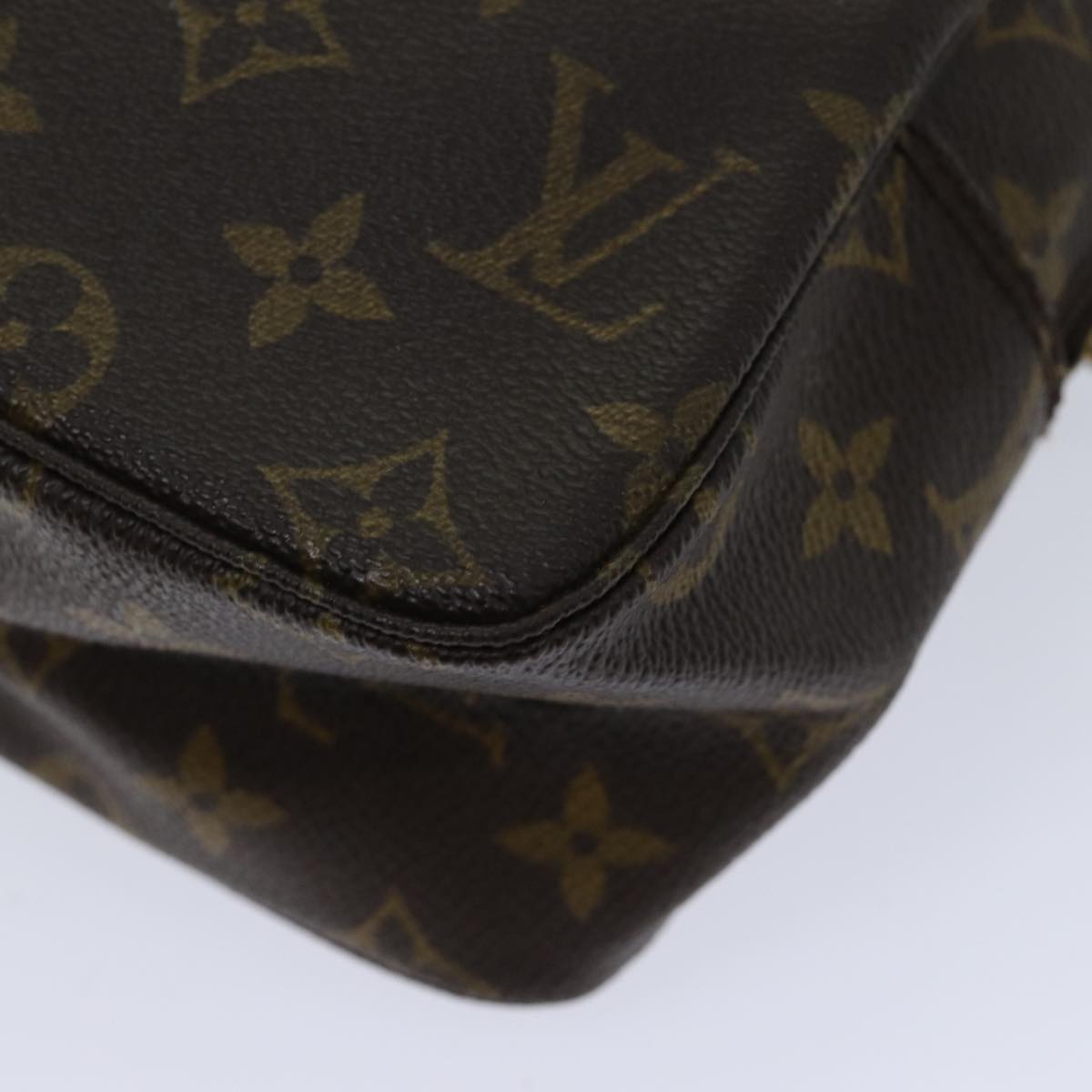 LOUIS VUITTON Monogram Trousse Toilette 28 Clutch Bag M47522 LV Auth ki4349