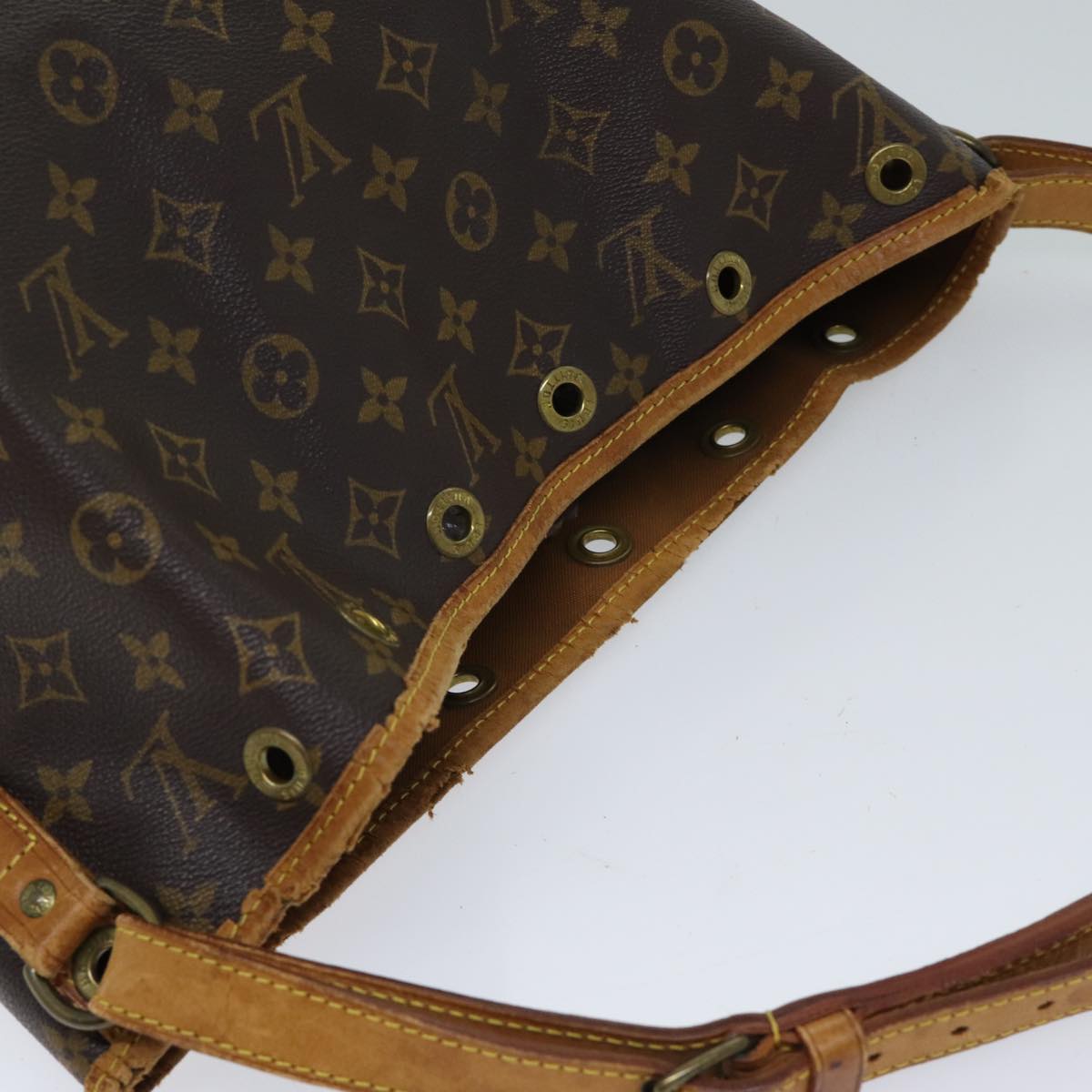 LOUIS VUITTON Monogram Petit Noe Shoulder Bag M42226 LV Auth ki4390