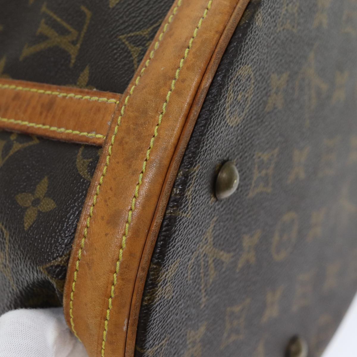 LOUIS VUITTON Monogram Bucket GM Shoulder Bag M42236 LV Auth ki4454