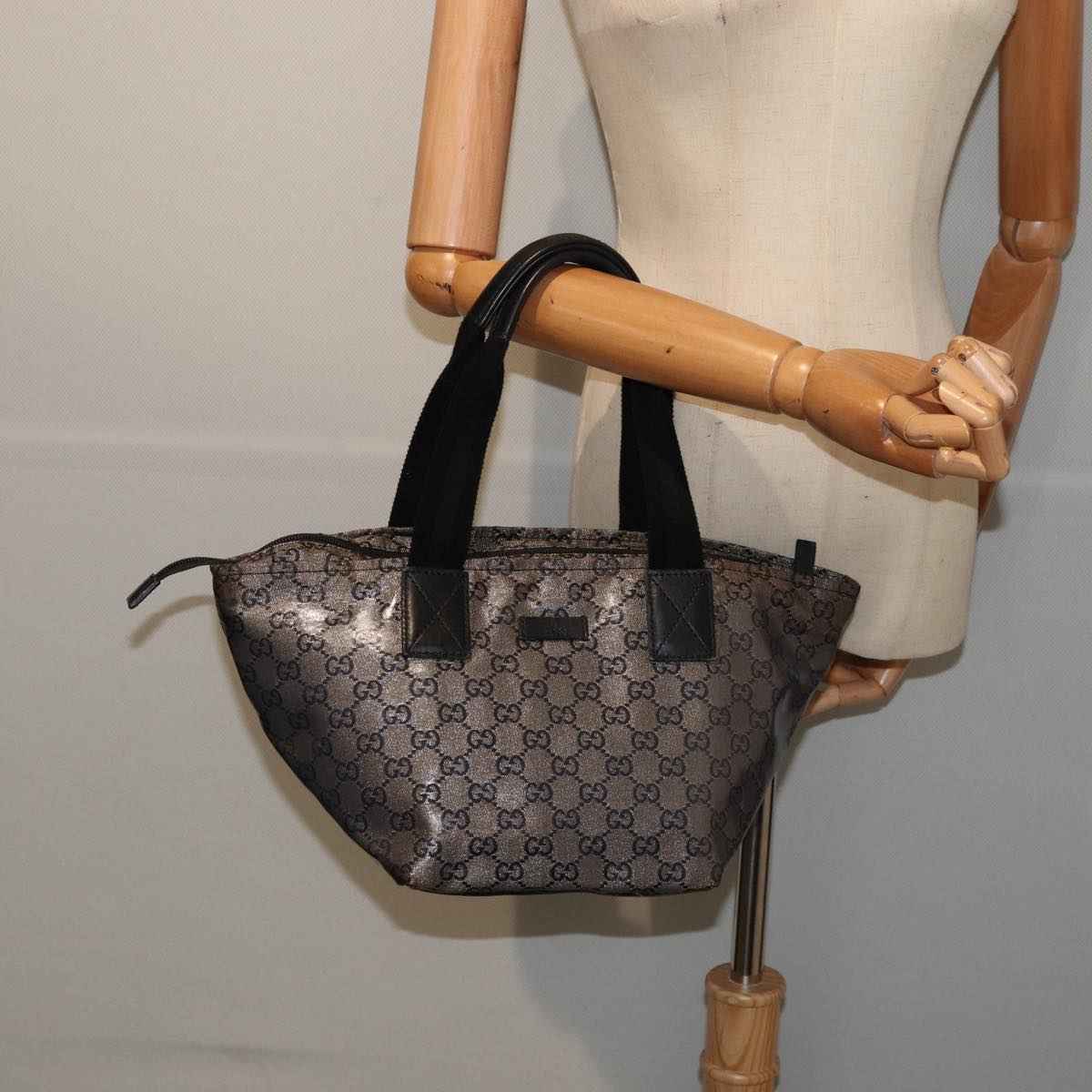 GUCCI GG Crystal Tote Bag Black 131228 Auth ki4586