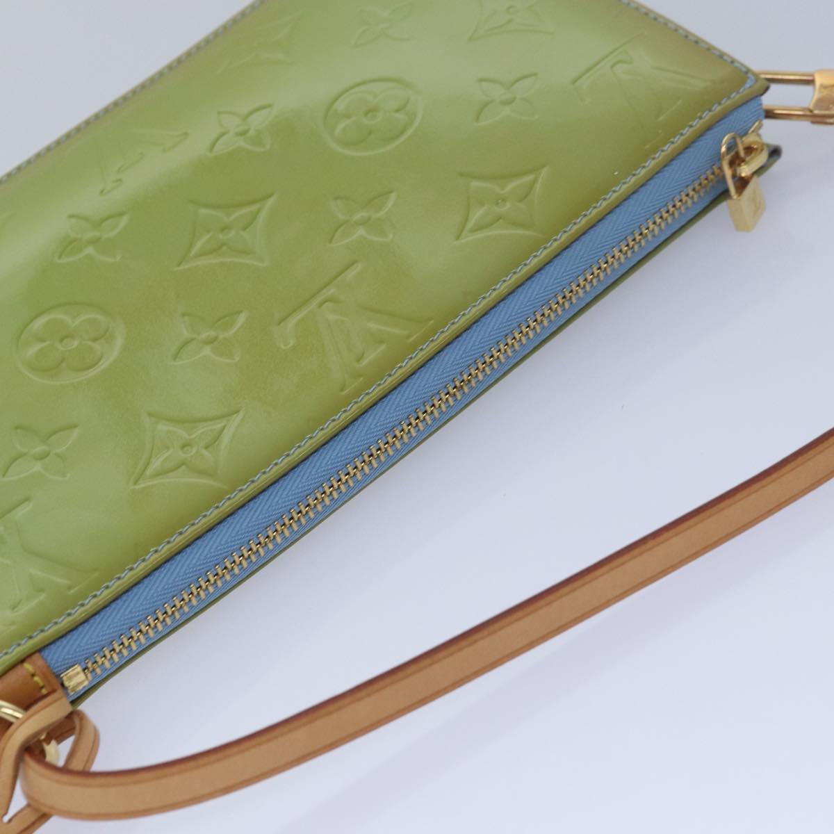 LOUIS VUITTON Monogram Vernis Lexington Pouch Baby Blue M91011 LV Auth ki4615