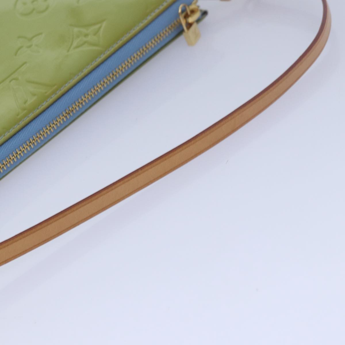 LOUIS VUITTON Monogram Vernis Lexington Pouch Baby Blue M91011 LV Auth ki4615