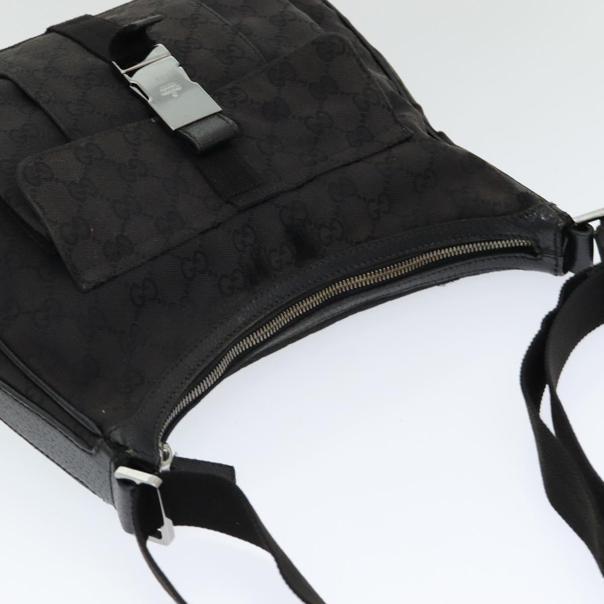 GUCCI GG Canvas Shoulder Bag Black 131211 Auth ki4683