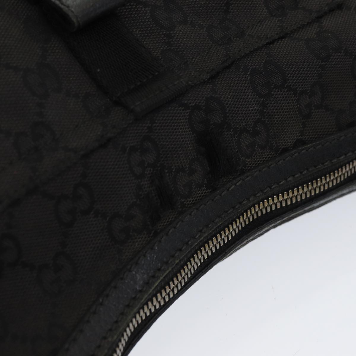 GUCCI GG Canvas Shoulder Bag Black 131211 Auth ki4683