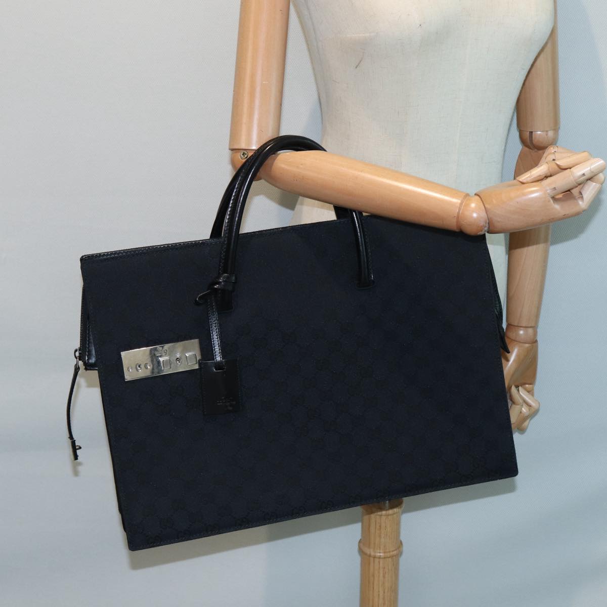 GUCCI GG Canvas Business Bag Black Silver 015 3708 Auth ki4743