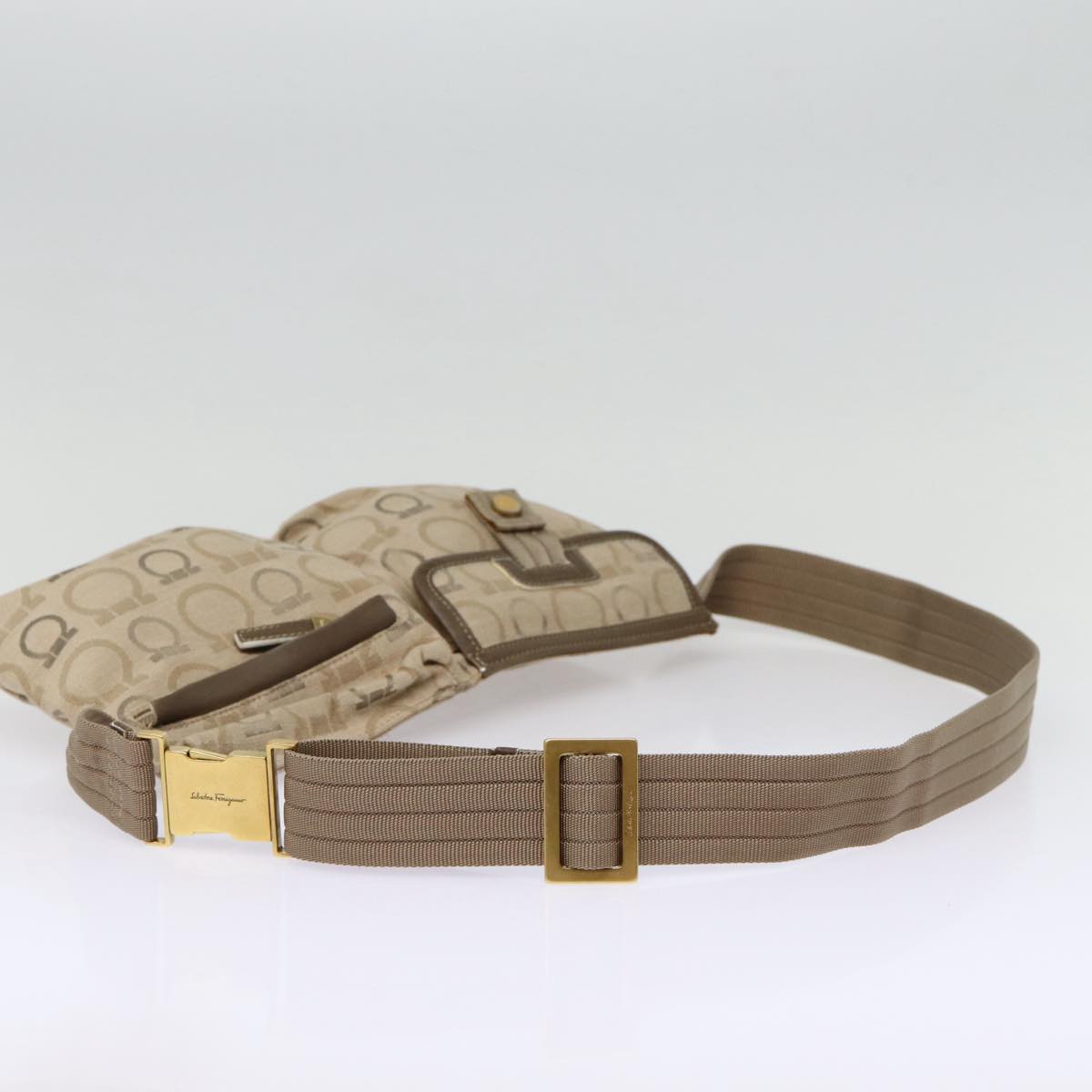 Salvatore Ferragamo Waist bag Canvas Beige Gold Auth ki4753