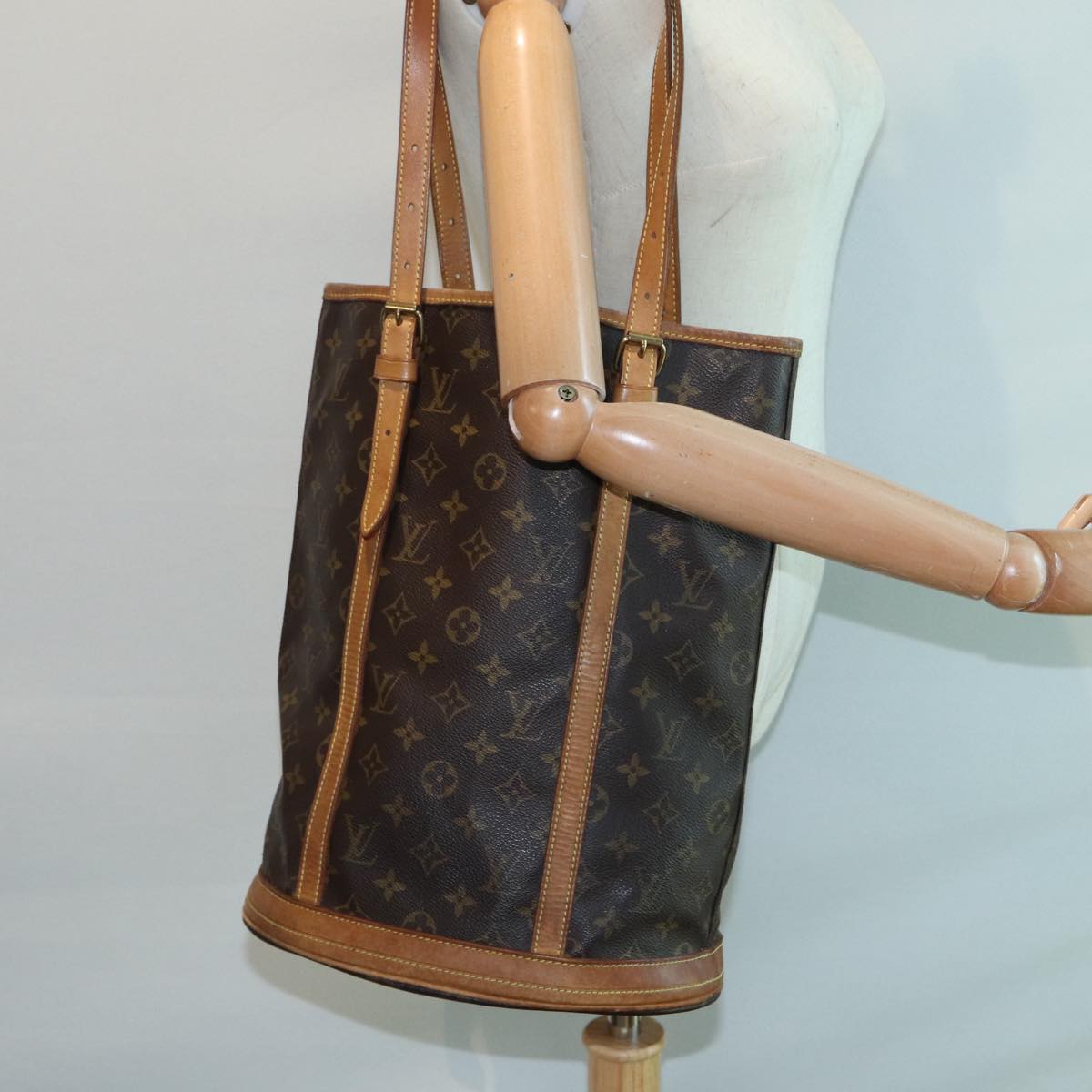 LOUIS VUITTON Monogram Bucket GM Shoulder Bag M42236 LV Auth ki4796