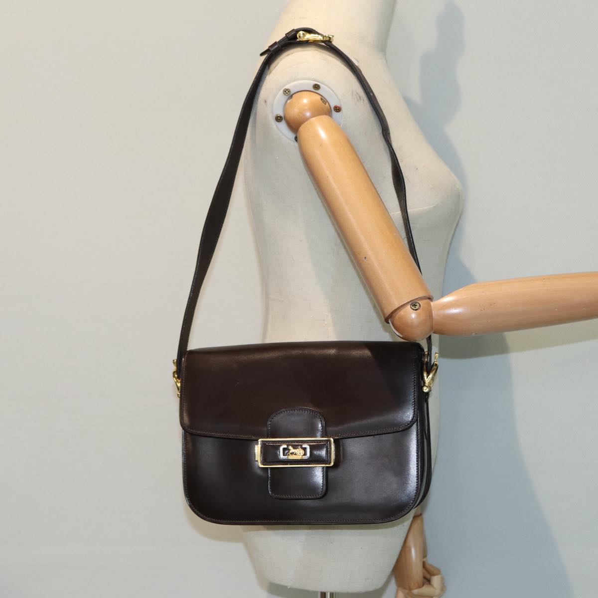 CELINE Horse Carriage Shoulder Bag Leather Black Gold Auth ki4823