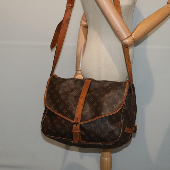LOUIS VUITTON Monogram Saumur 35 Shoulder Bag M42254 LV Auth ki4838
