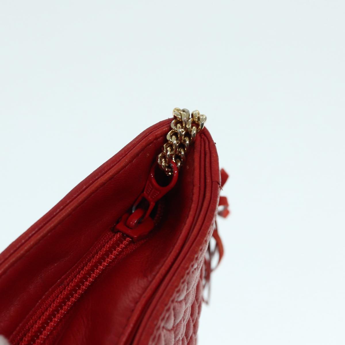 BALLY Matelasse Chain Shoulder Bag Leather Red Gold Auth ki4874