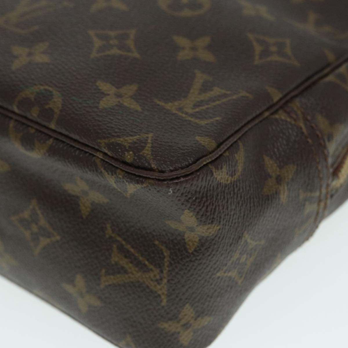 LOUIS VUITTON Monogram Trousse Toilette 28 Clutch Bag M47522 LV Auth ki4910