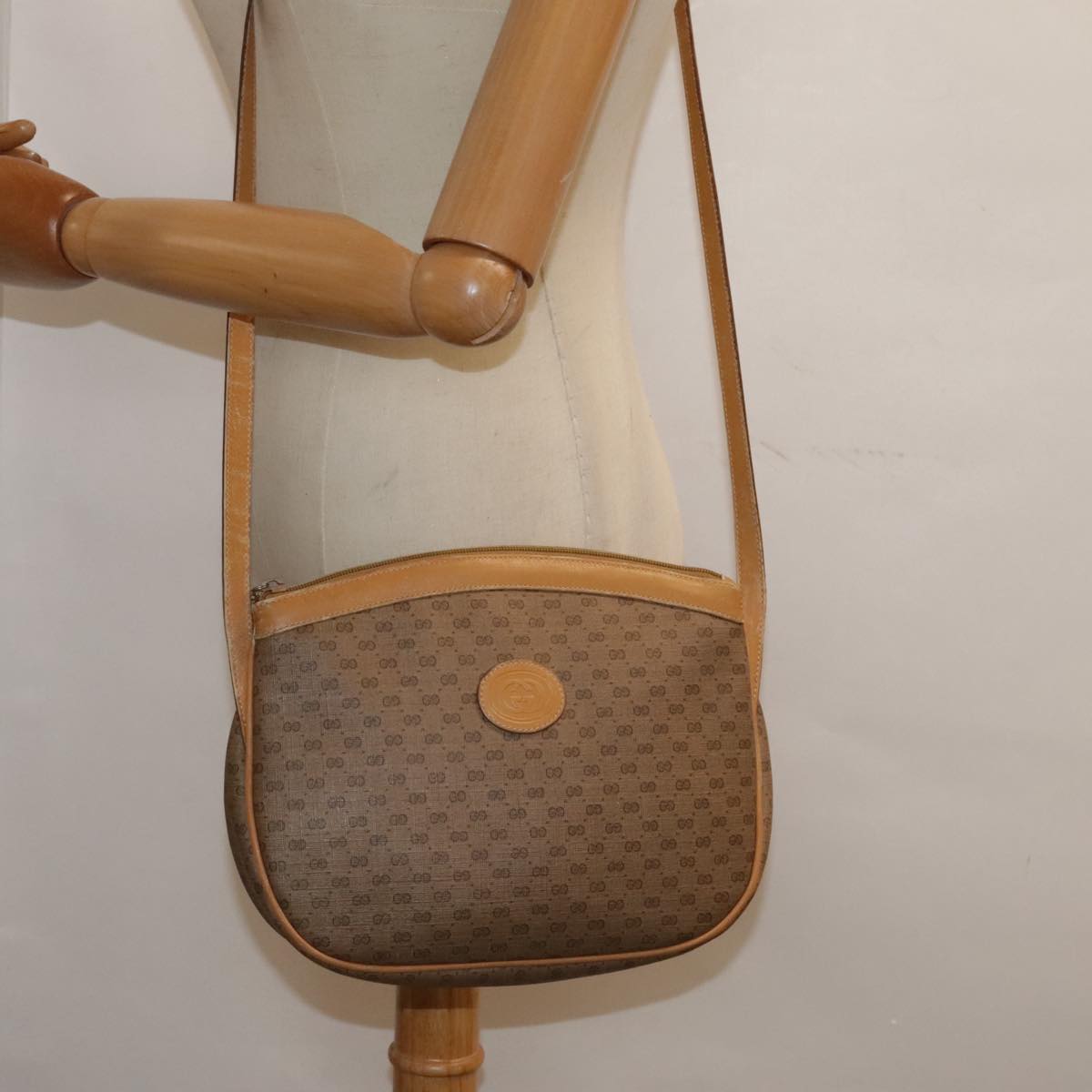 GUCCI Micro GG Supreme Shoulder Bag PVC Beige Gold 007 87 0018 Auth ki4930