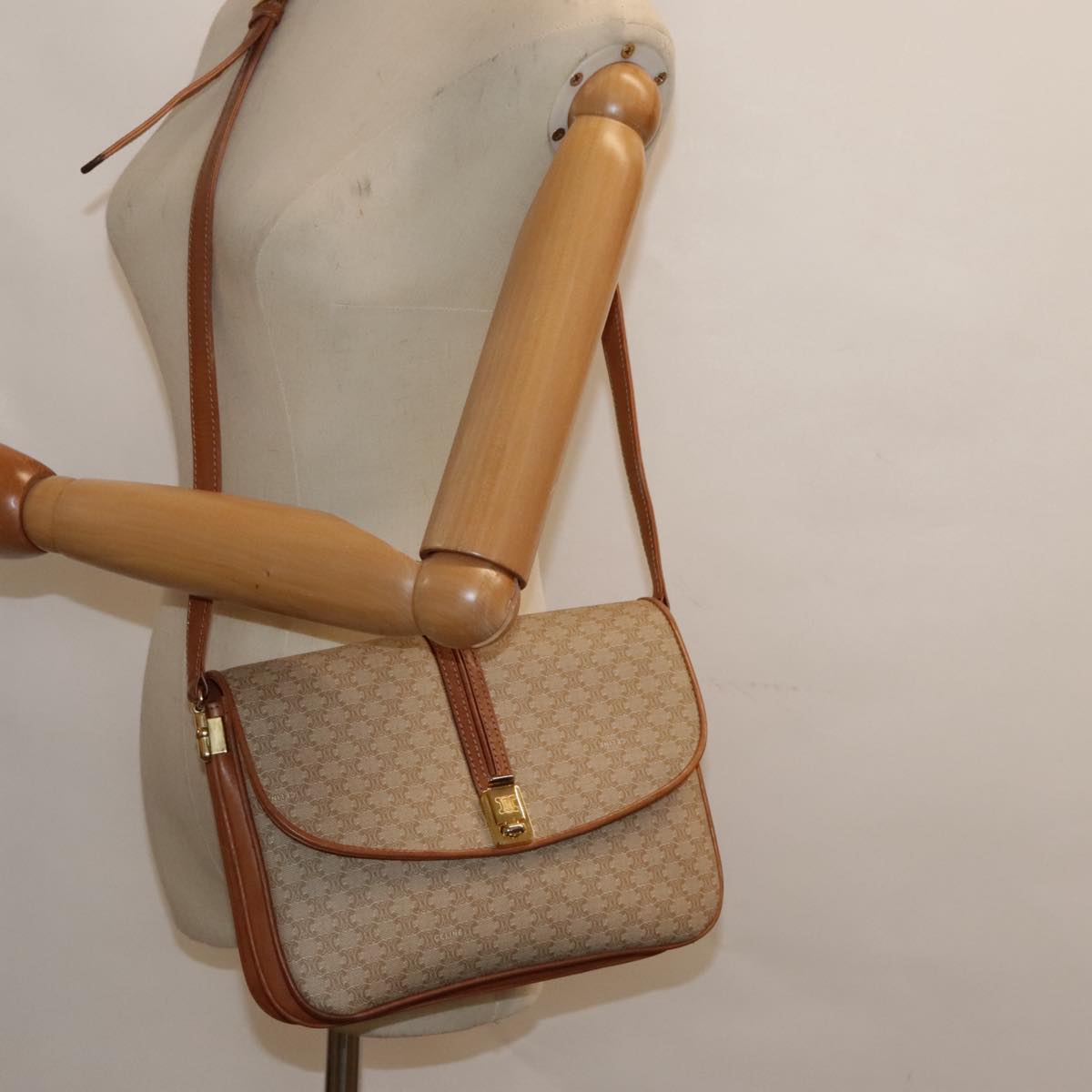 CELINE Macadam Canvas Shoulder Bag Beige Gold Auth ki4949