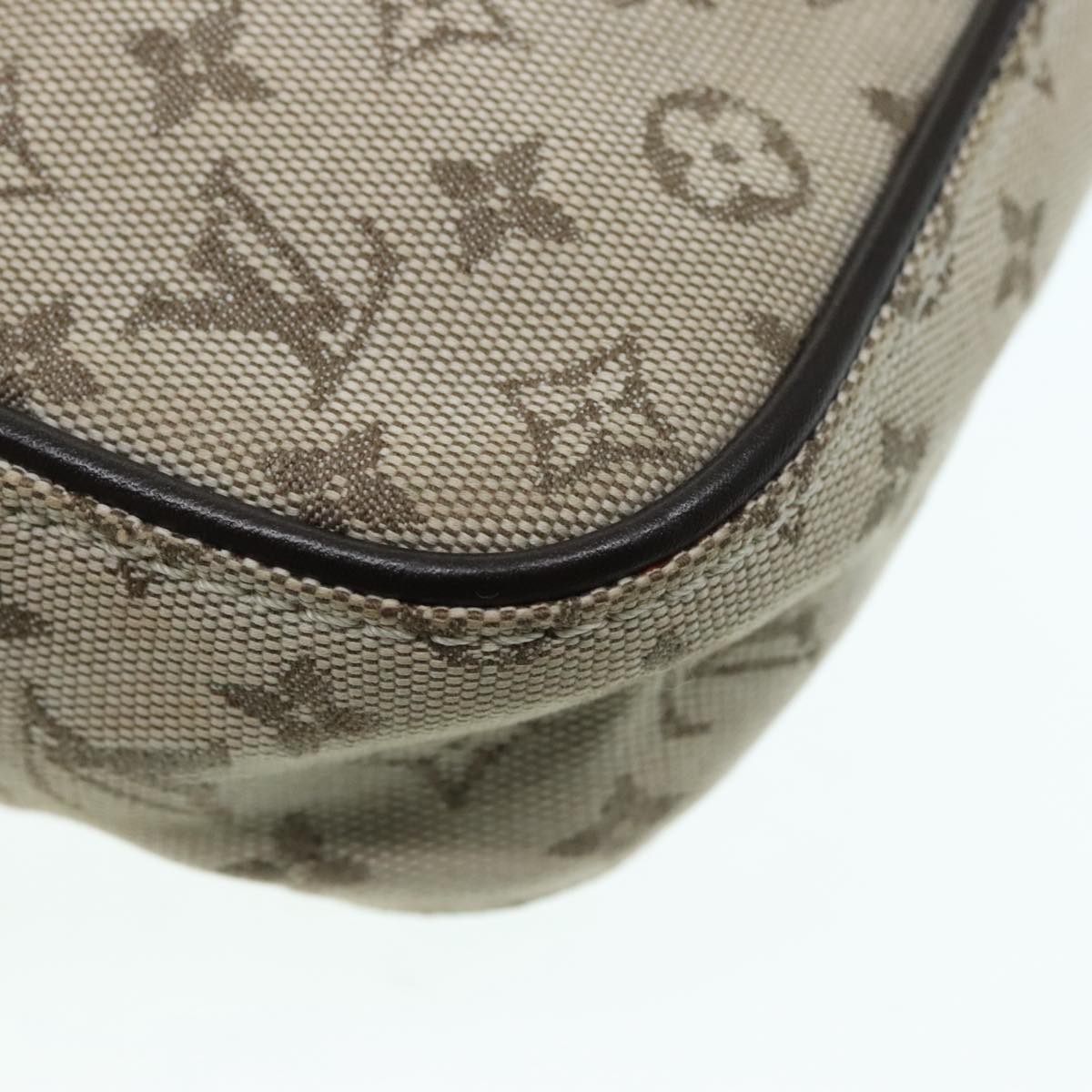 LOUIS VUITTON Monogram Mini Juliet MM Shoulder Bag Khaki M92218 LV Auth ki4968