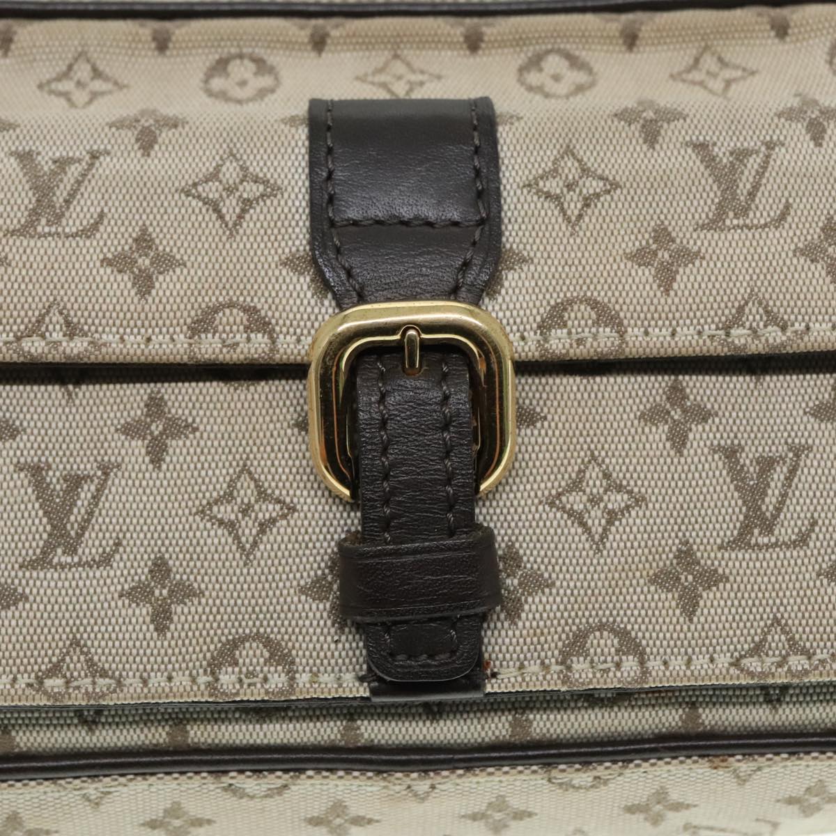 LOUIS VUITTON Monogram Mini Juliet MM Shoulder Bag Khaki M92218 LV Auth ki4968