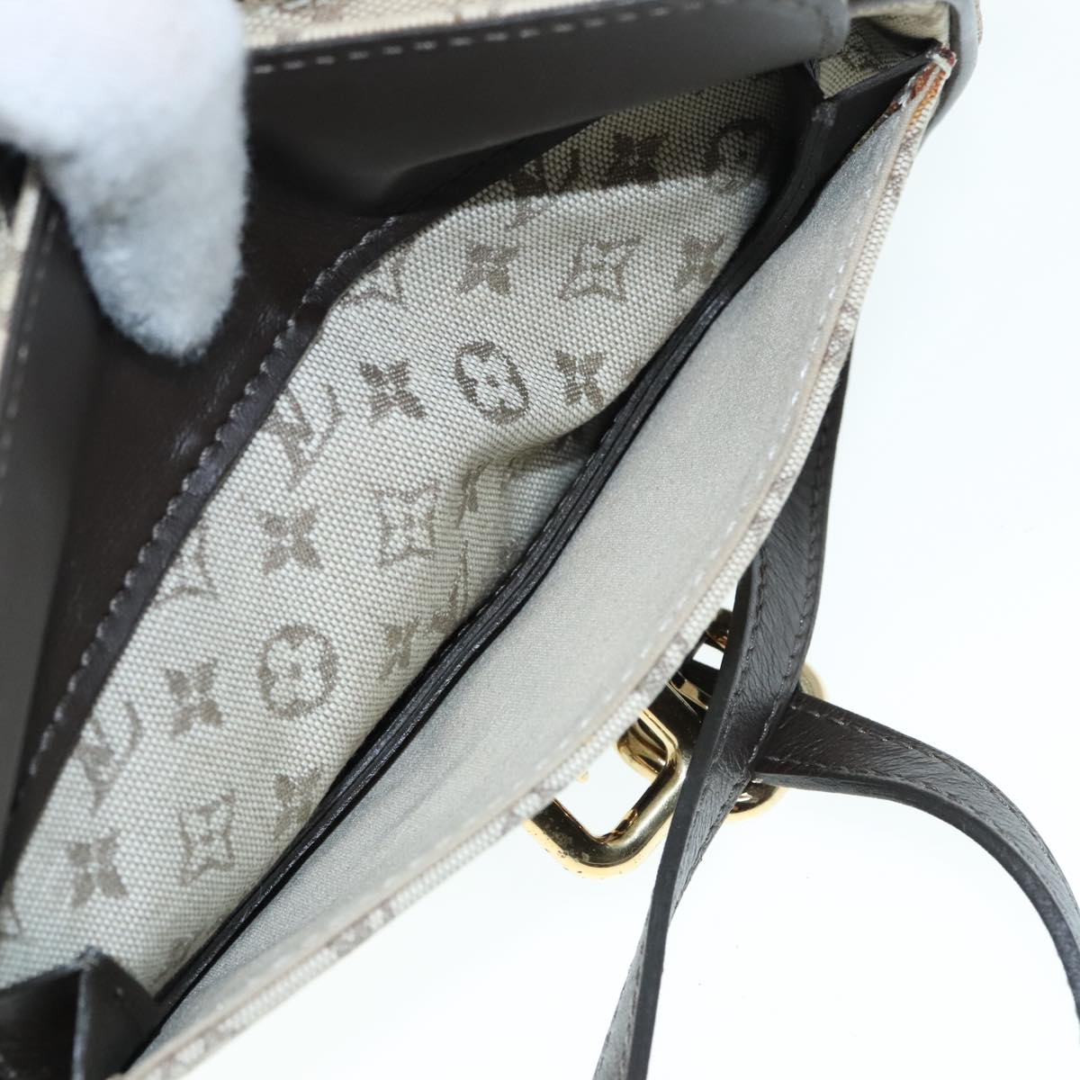 LOUIS VUITTON Monogram Mini Juliet MM Shoulder Bag Khaki M92218 LV Auth ki4968